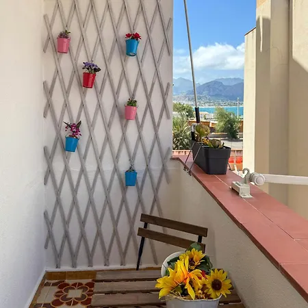 Isola Delle Femmine Holiday Holiday home *