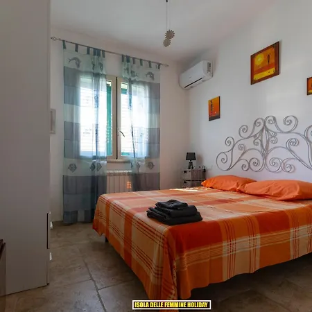 Isola Delle Femmine Holiday Holiday home
